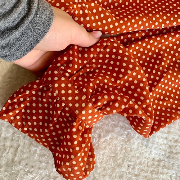 Adorable polkadot blouse - Picture 2 of 5